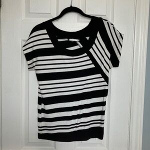 Bundle 4/$20-  Rickis Knit Shirt - Med